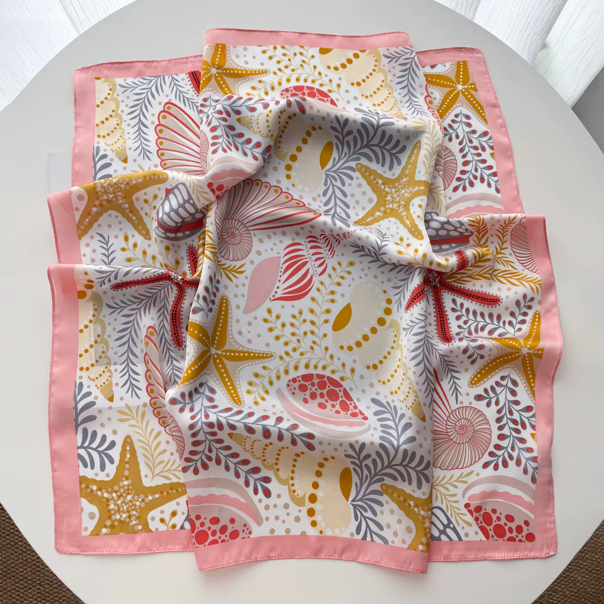 Écharpe carrée imprimée pour femmes, imitation soie, foulards tendance, bandanas de luxe, hijab, châ