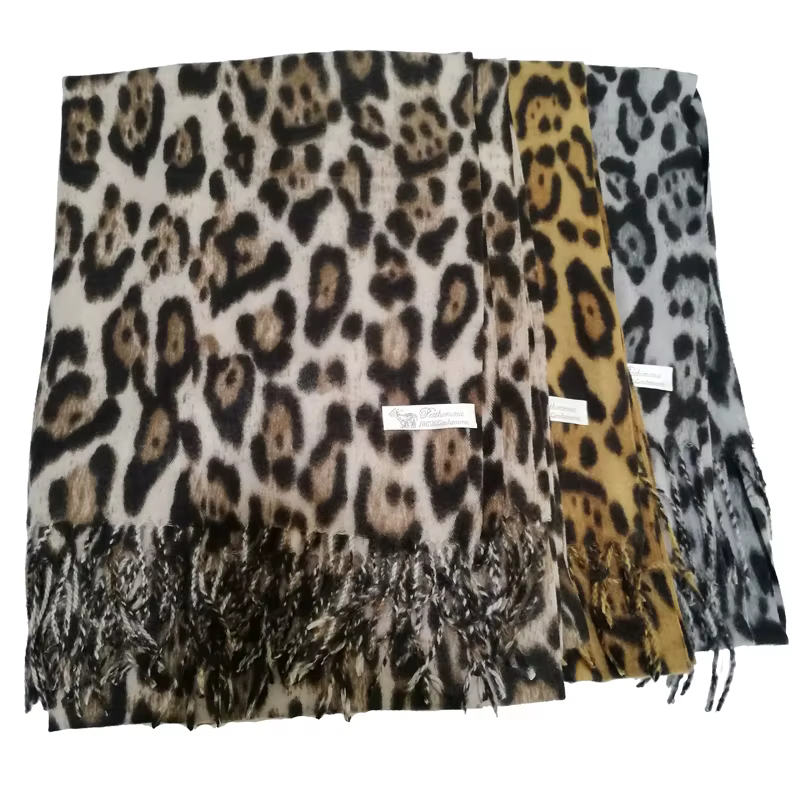 Écharpe Vintage en Cachemire Imprimé Léopard pour Femme