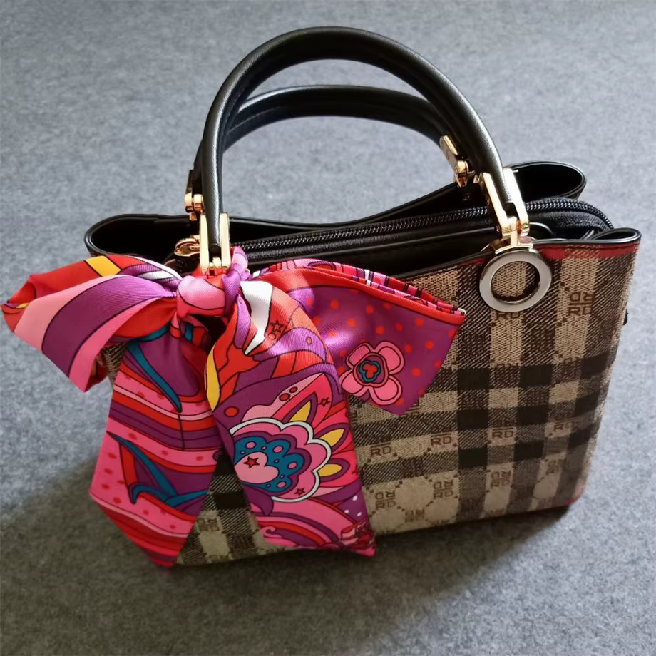 Foulard en soie arc-en-ciel pour femmes