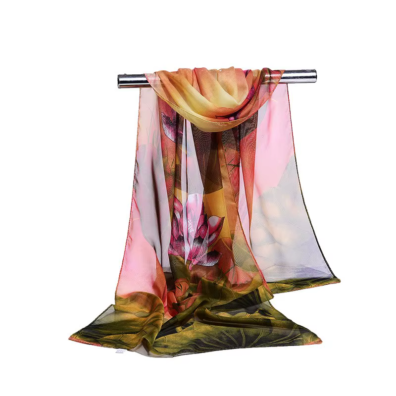 Écharpe en mousseline de soie à imprimé floral sauvage