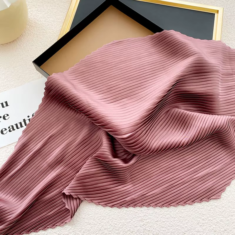 Foulard en soie imprimé plissé pour femmes