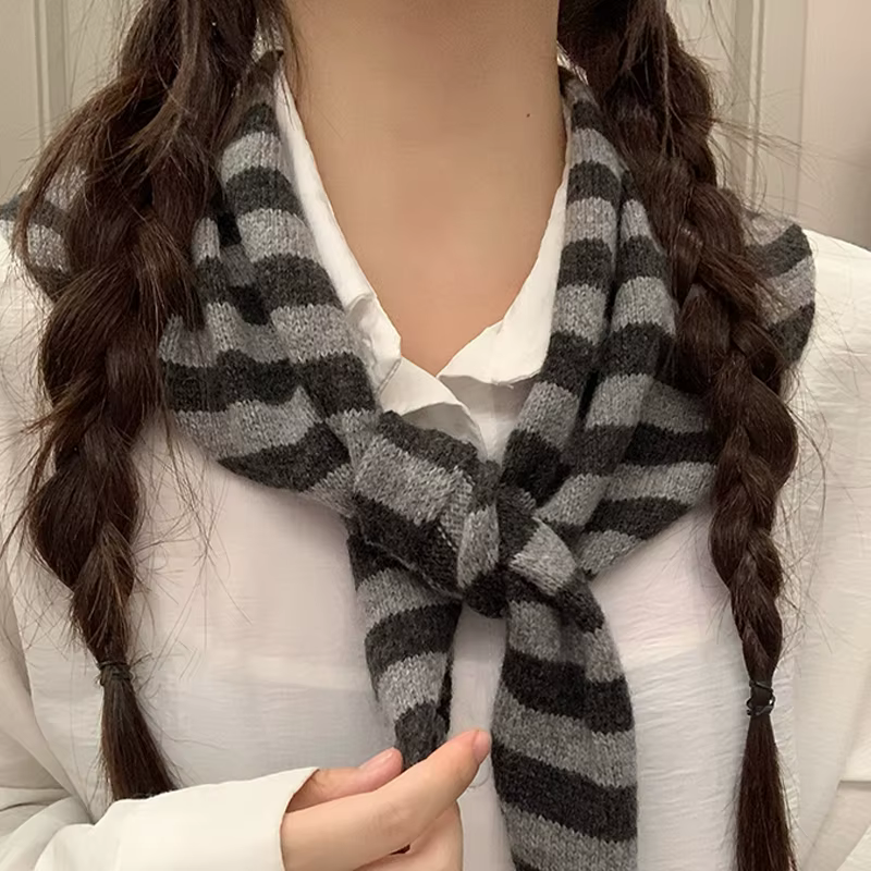 Écharpe Triangle rayée pour femme