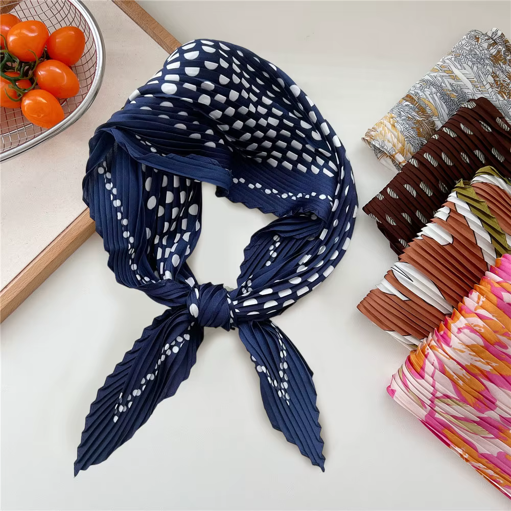 Foulard carré froissé de 70 cm
