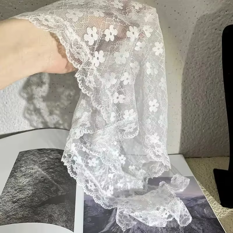 Écharpe triangulaire en dentelle blanche coréenne pour femme