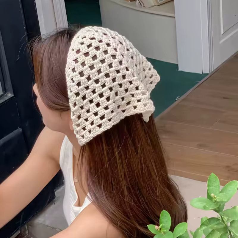 Foulard triangulaire vintage en crochet pour femme