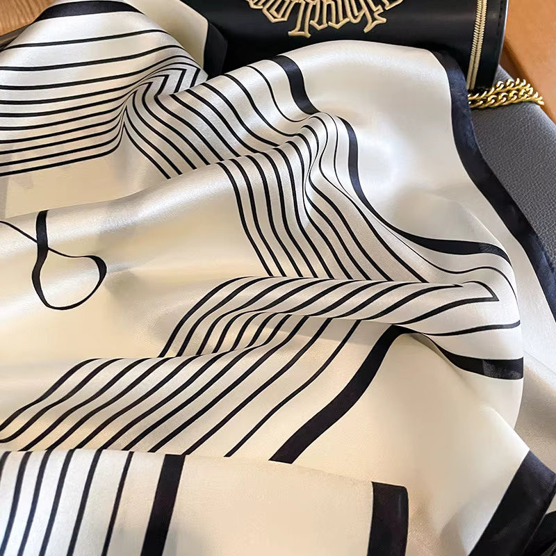 100% véritable Foulard de cou en soie femmes noir rayé Bandana