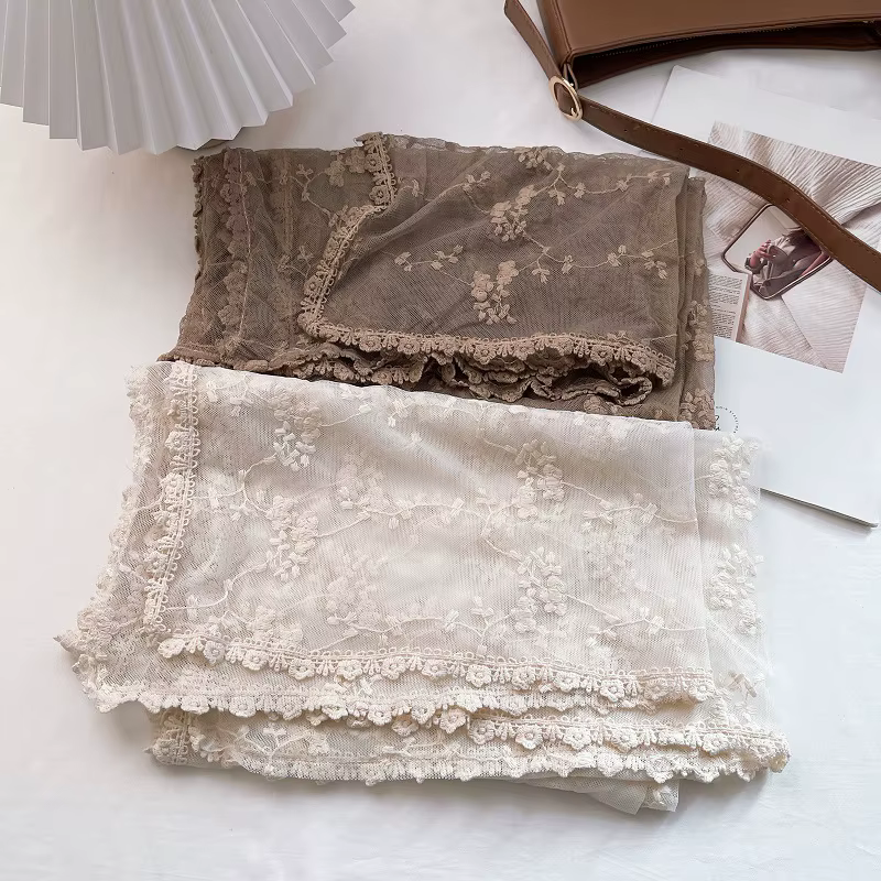 Châle en dentelle creuse pour femme