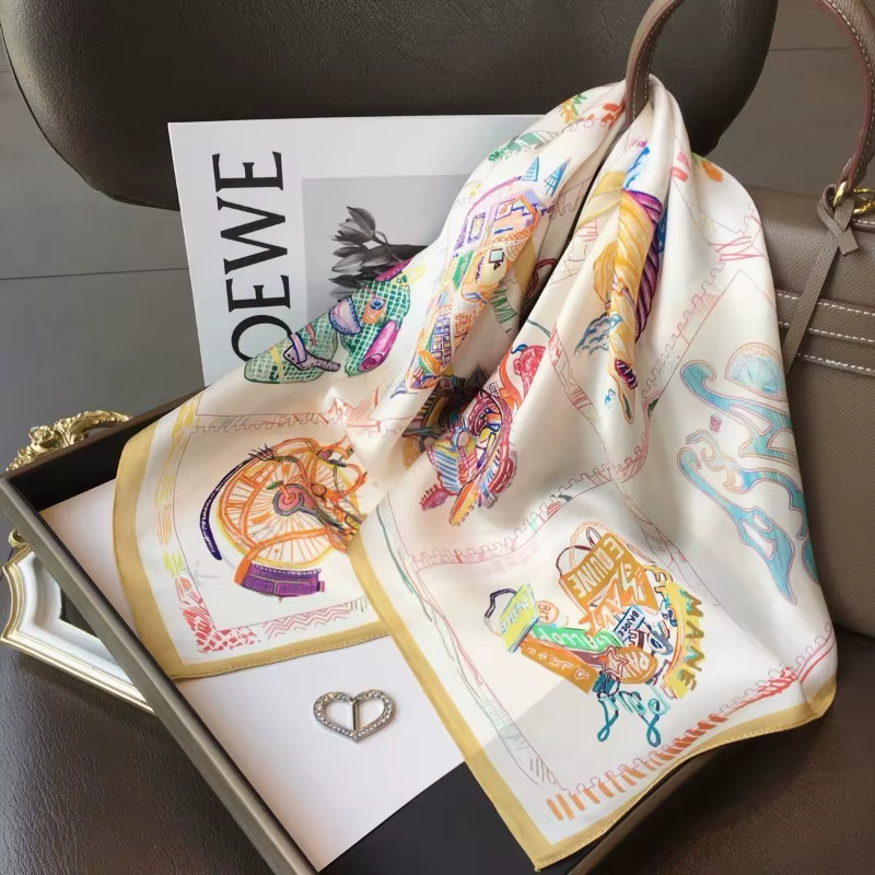 Foulard carré 100% Soie de Mûrier à Imprimé Cheval