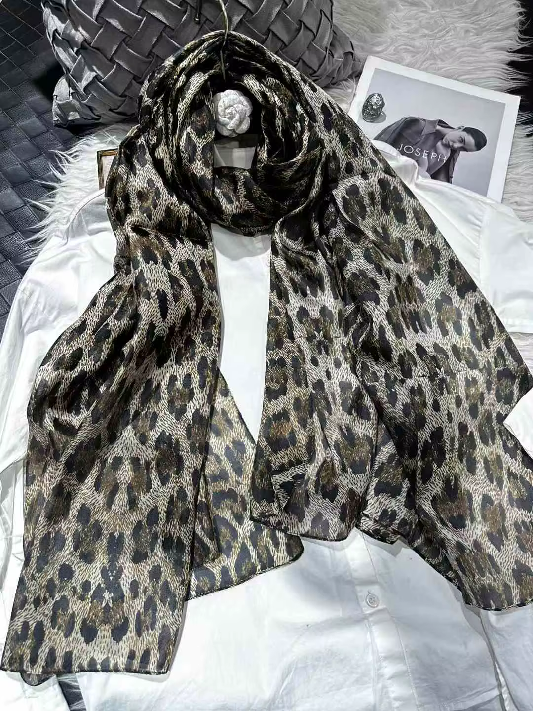 Écharpe à imprimé léopard pour femme
