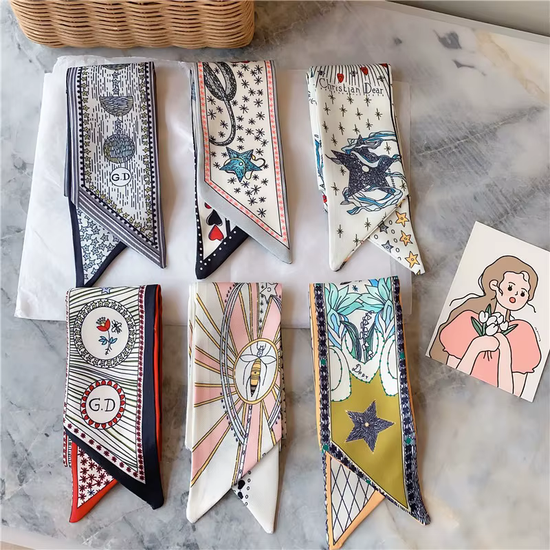Écharpe fine à motif Tarot Chic pour femme