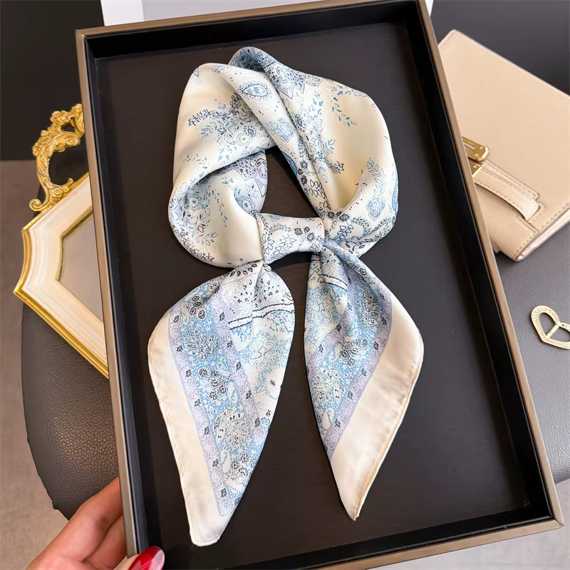 Nouveau foulard carré 2026 pour femmes