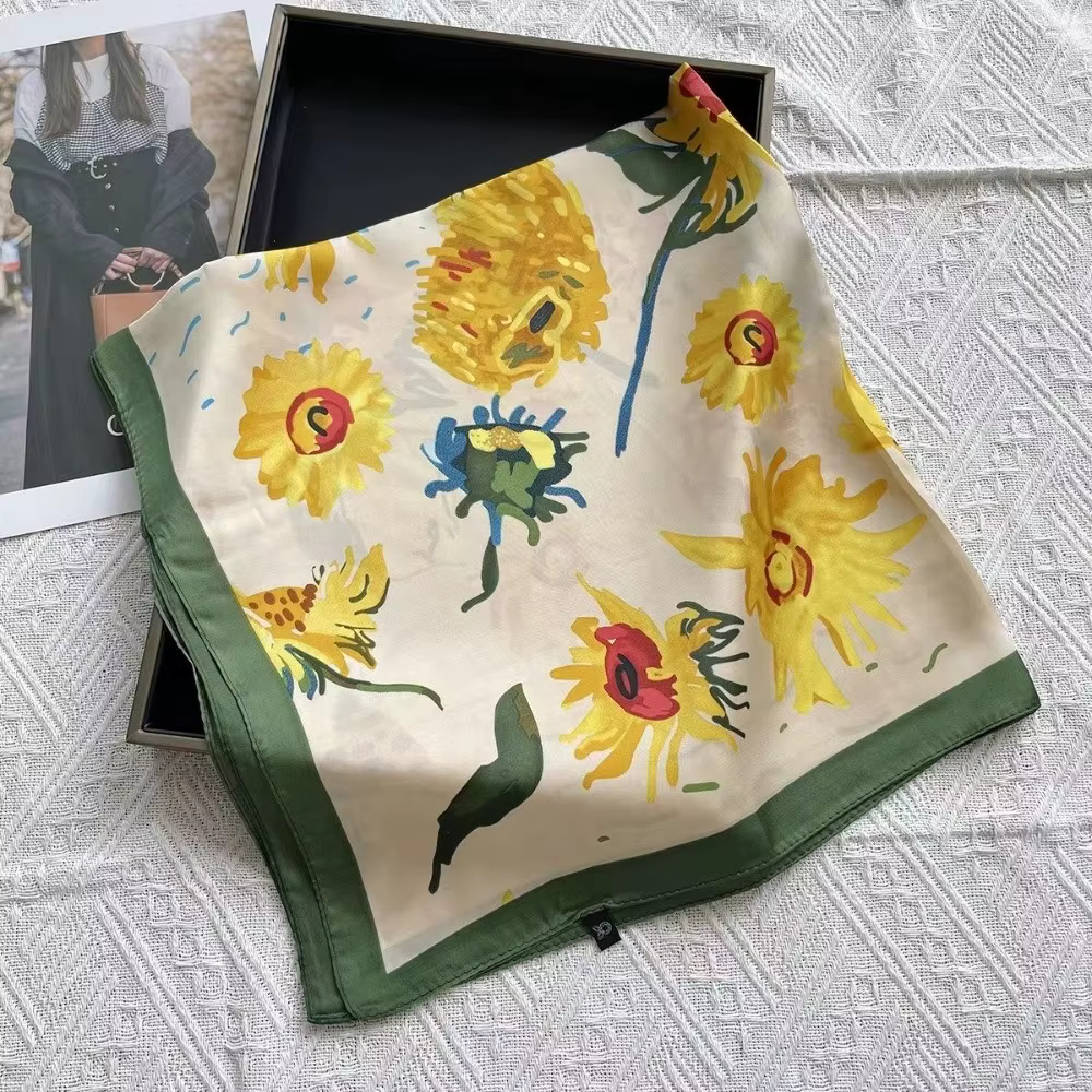 Écharpe en satin de soie doux à imprimé tournesols