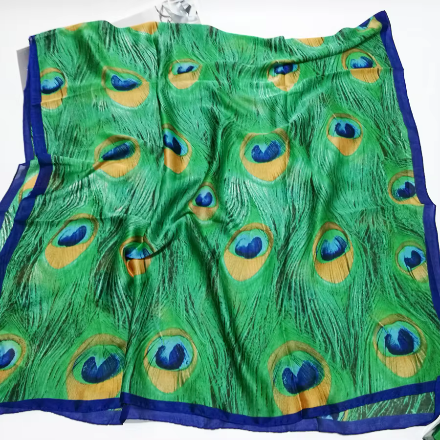 Écharpe légère à motifs plumes de paon vertes pour femme