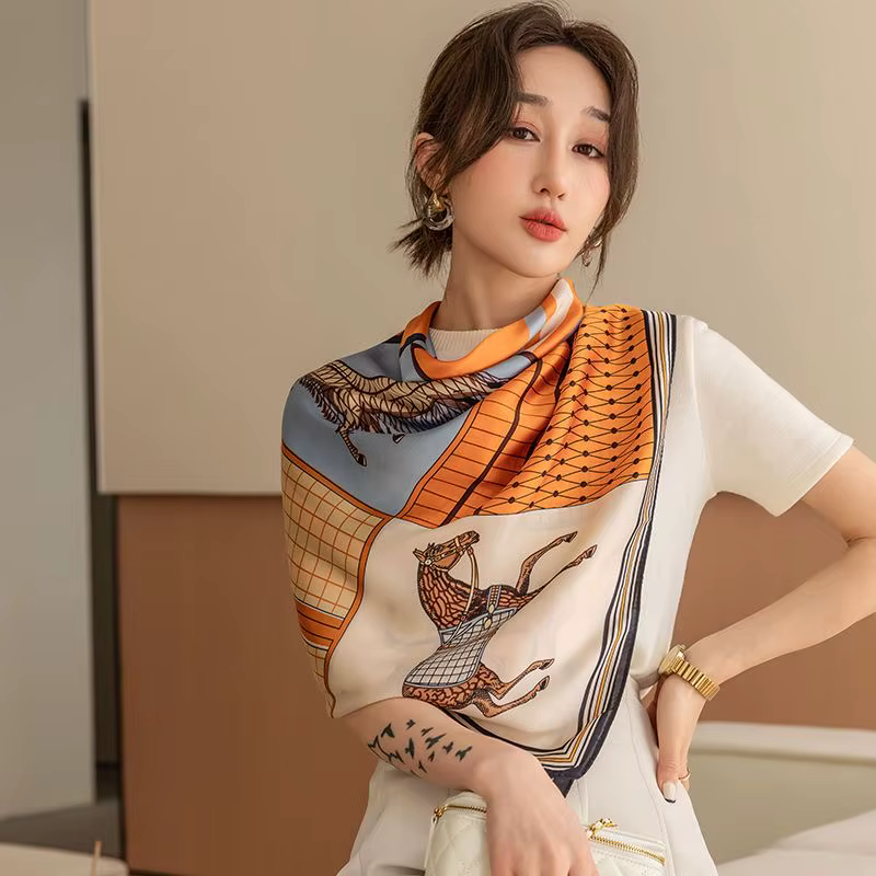 110X110 Li brocart léger luxe foulard en soie femmes modèle chaud nouvelle imitation