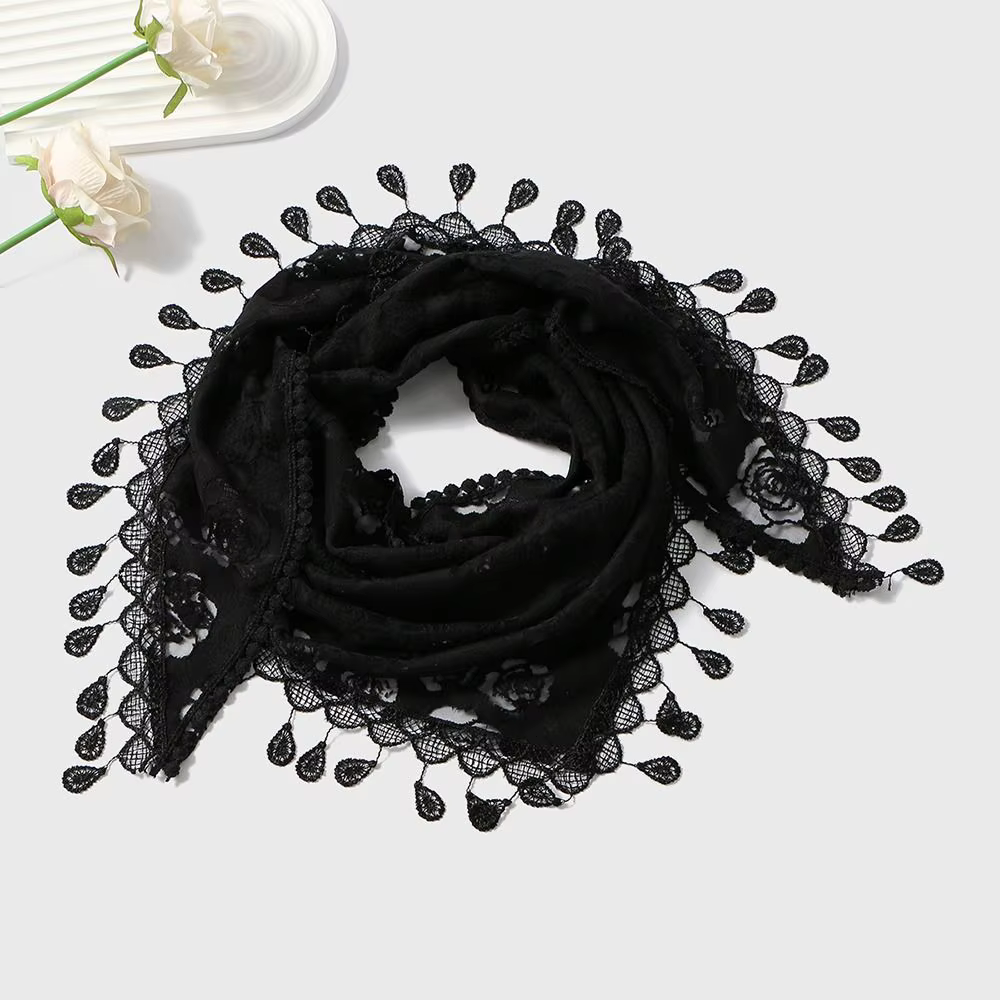 Foulard de tête vintage en dentelle à fleurs