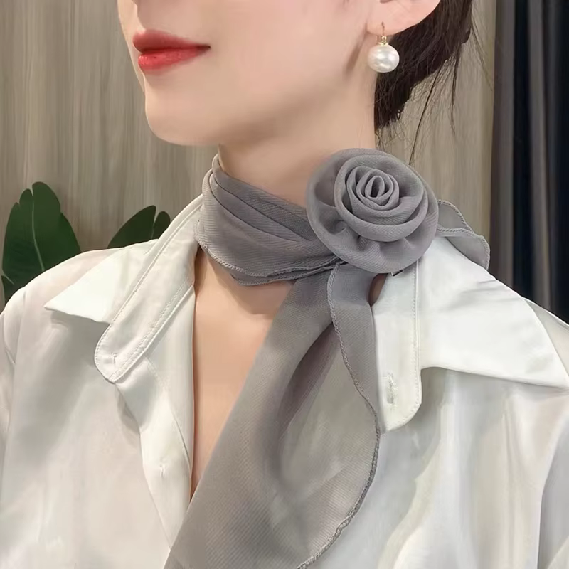 Écharpe en mousseline de soie à la mode