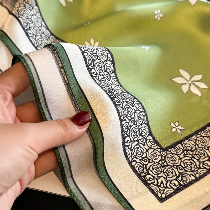 100% foulard en soie Bandana femmes foulards carrés