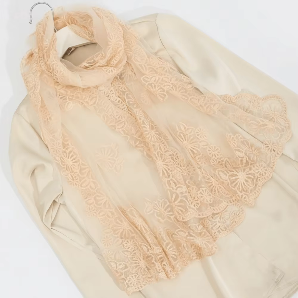 Écharpe en dentelle rétro élégante