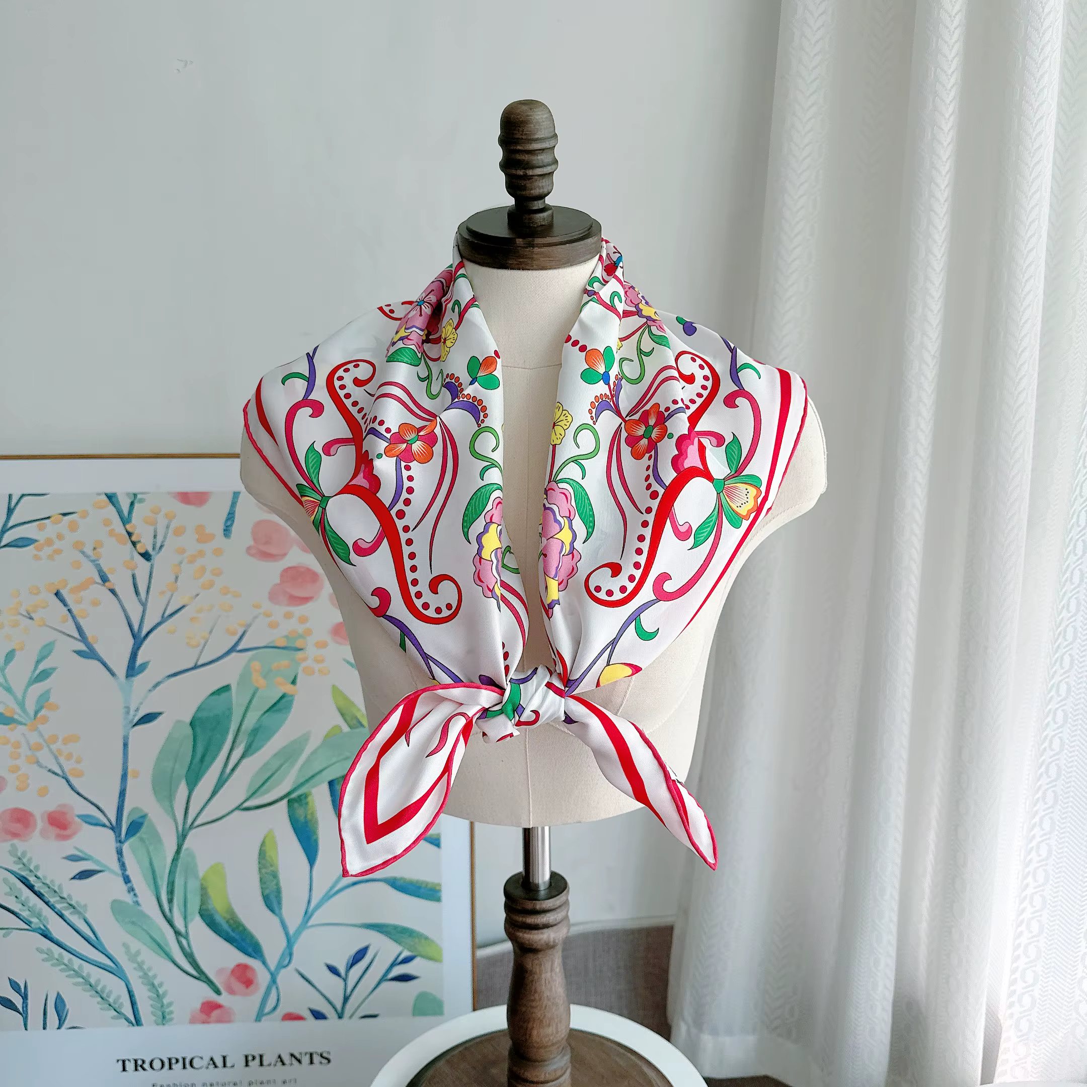 Foulard 100% Soie Rose Brumeux de Luxe