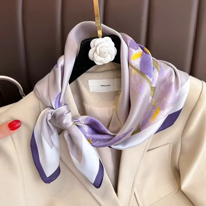 Nouveau violet luxe imprimé fleuri soie carré Foulard femmes doux Satin bandeau mains sac rubans