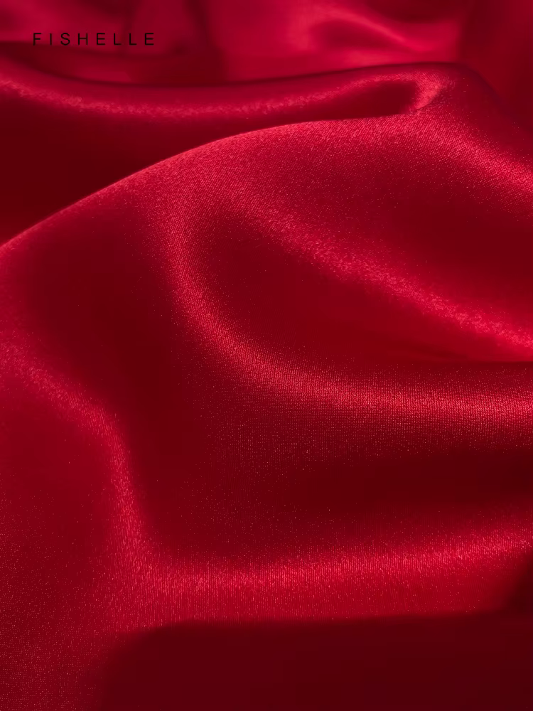 Rouge 100% foulard en soie naturelle petites femmes