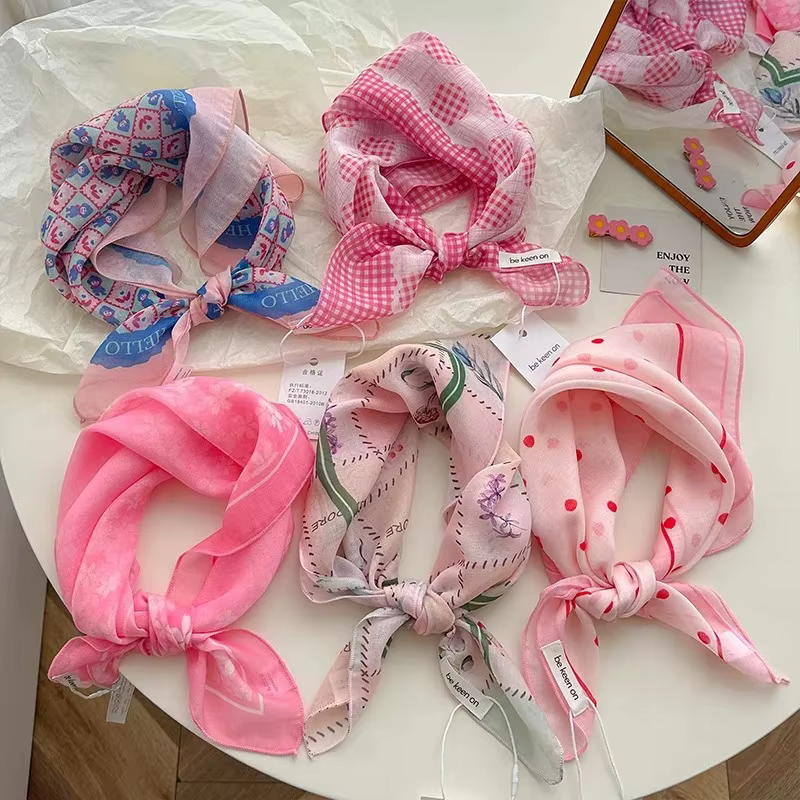 1 écharpe en soie pour femme