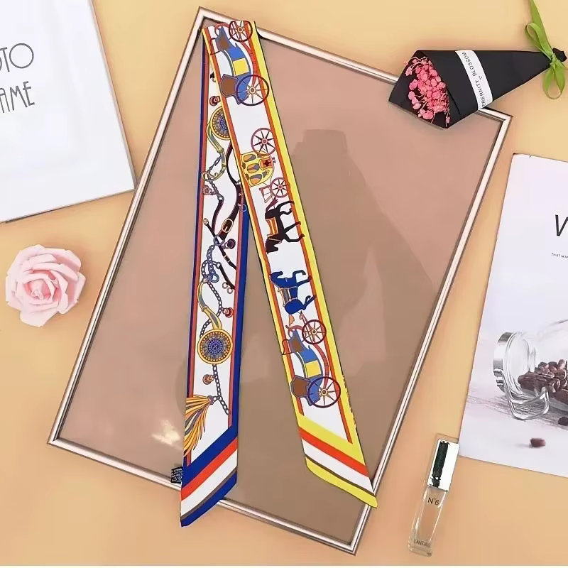 Petit foulard en soie sergé pour femmes, cheval de guerre, reliure polyvalente, poignée de sac de cheval, bande de cheveux, ruban, paquet d'écharpe, bande de tête de cheveux