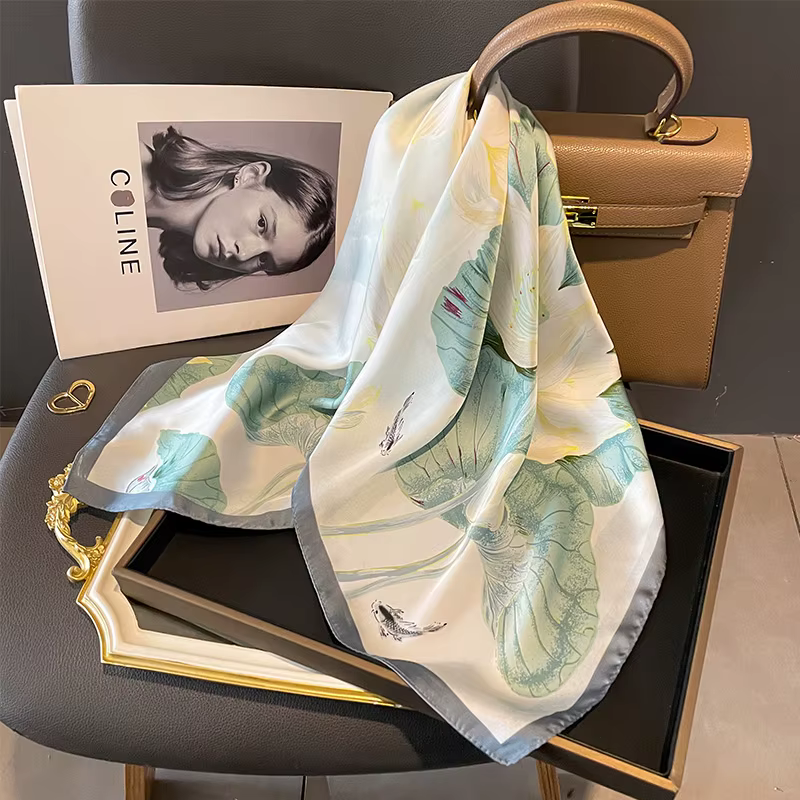 Foulard carré Design pour femmes