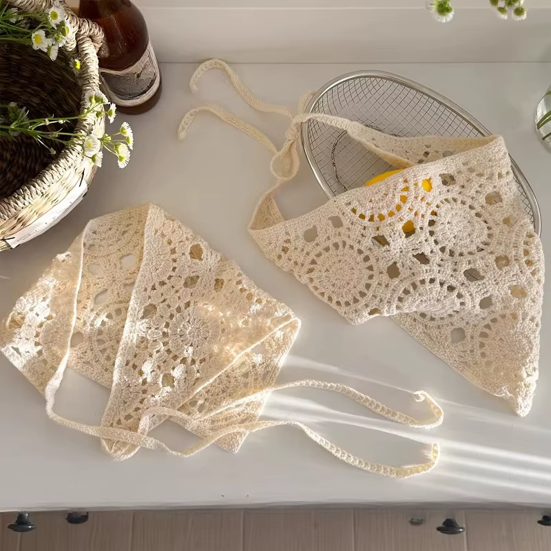 Foulard Triangle Femme en Crochet Creux
