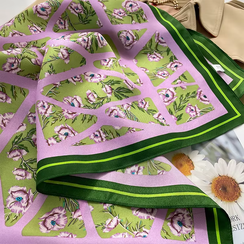 Interrupteur Foulard Carré à Imprimé Floral Violet pour Femme