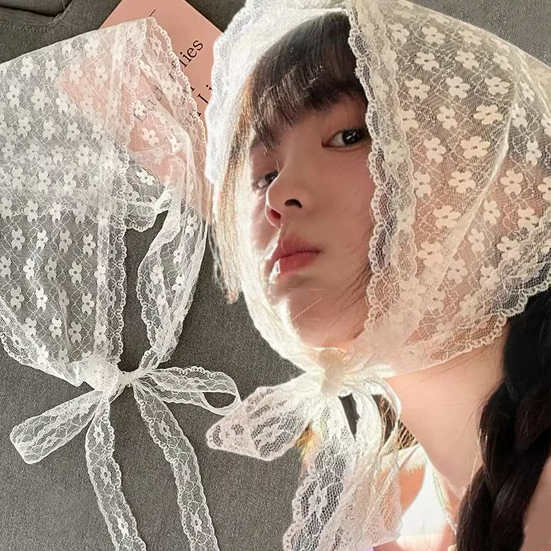 Écharpe triangulaire en dentelle et maille pour femmes