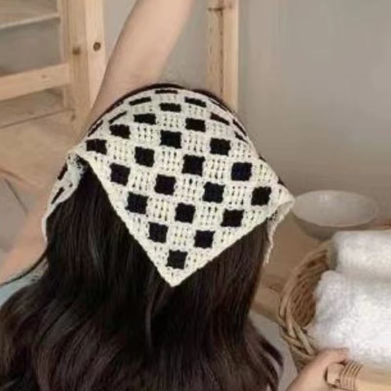 Women's Headscarf Dopamine French Mint Mambo Style Knitted Flower Triangular
