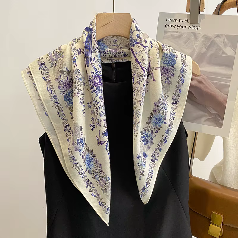 70 cm nouvelle mode carré écharpe femmes imprimé fleuri Design Bandanas dame foulards bandeau mouchoir cheveux marque de luxe en gros