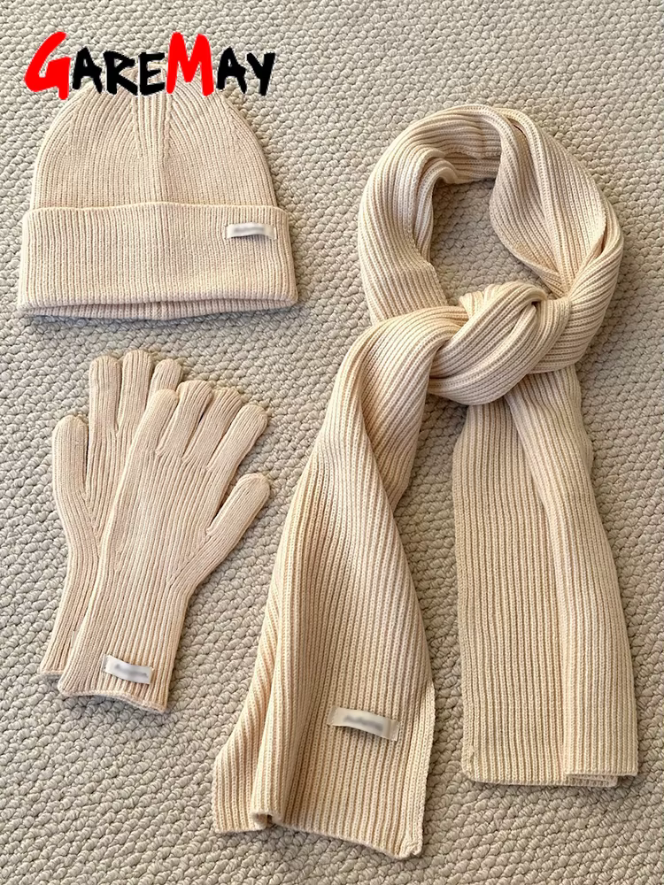 Ensemble bonnet écharpe et gants pour femme