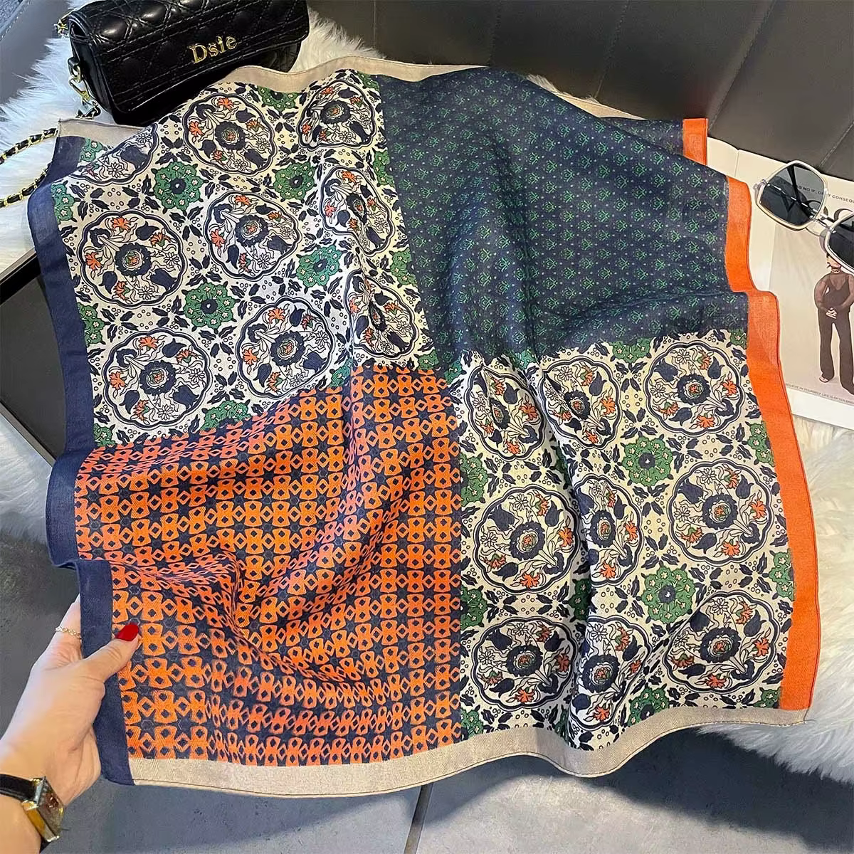Nouveau Foulard Carré 2026 pour Femme – Élégant Hijab Rétro Paisley