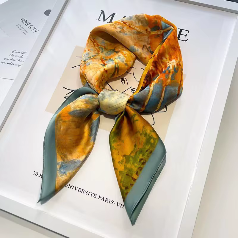 Foulard Carré à Rayures de Luxe pour Femme