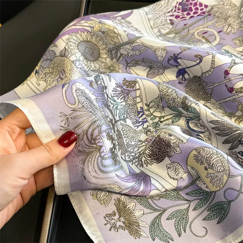 Foulard carré en soie 100% pour femmes