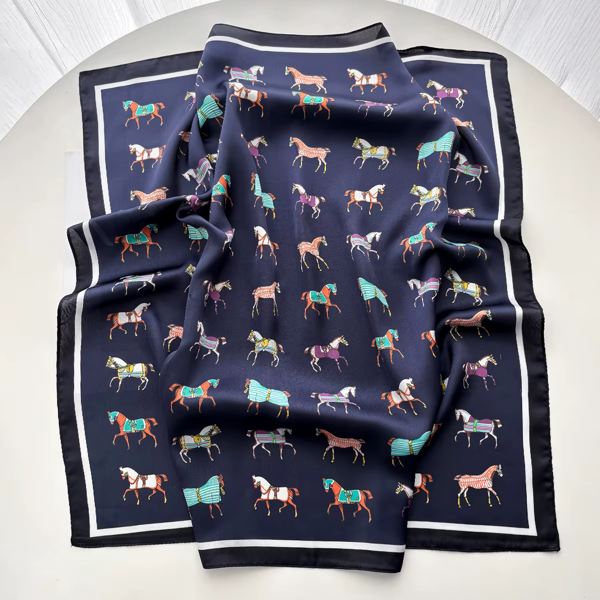 Foulard carré d'été pour femme en satin imitation soie