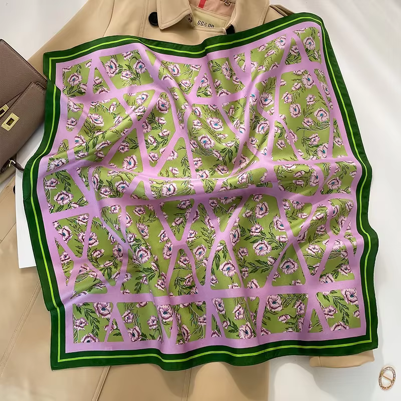 Interrupteur Foulard Carré à Imprimé Floral Violet pour Femme