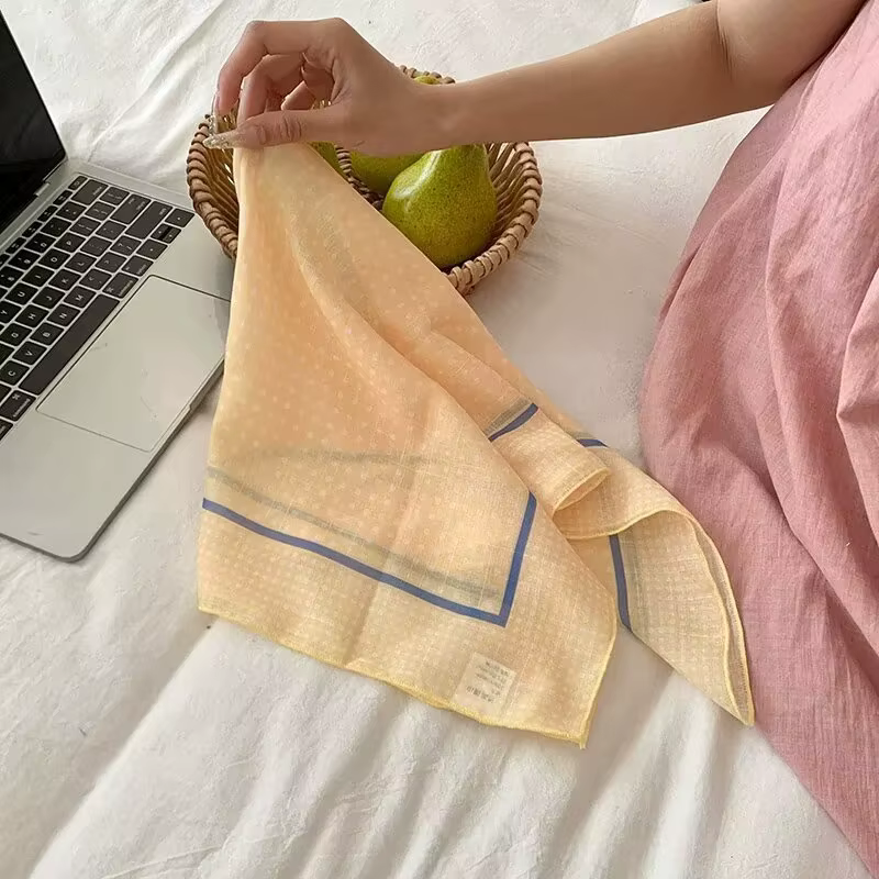Écharpe pour femmes, petites foulards carrés de style coréen
