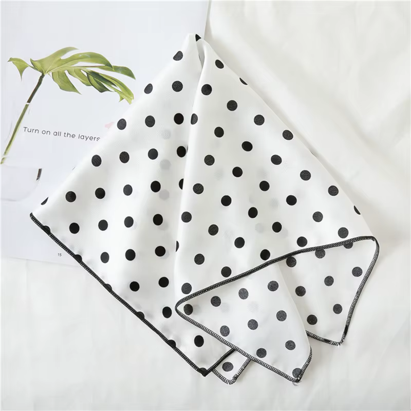 Petit Foulard Carré Imprimé à la Mode pour Femme