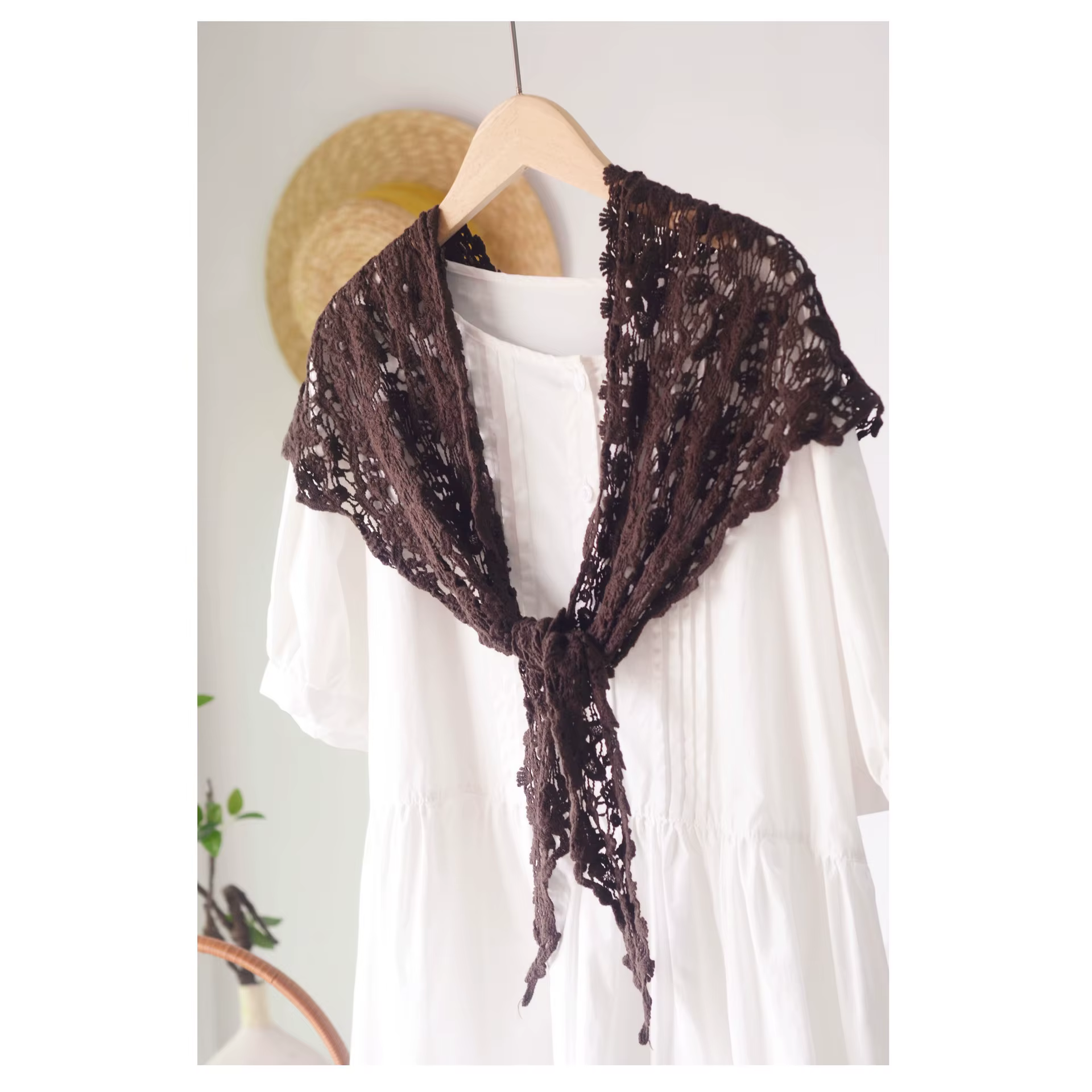 Écharpe Triangle en Coton Fait Main pour Femme
