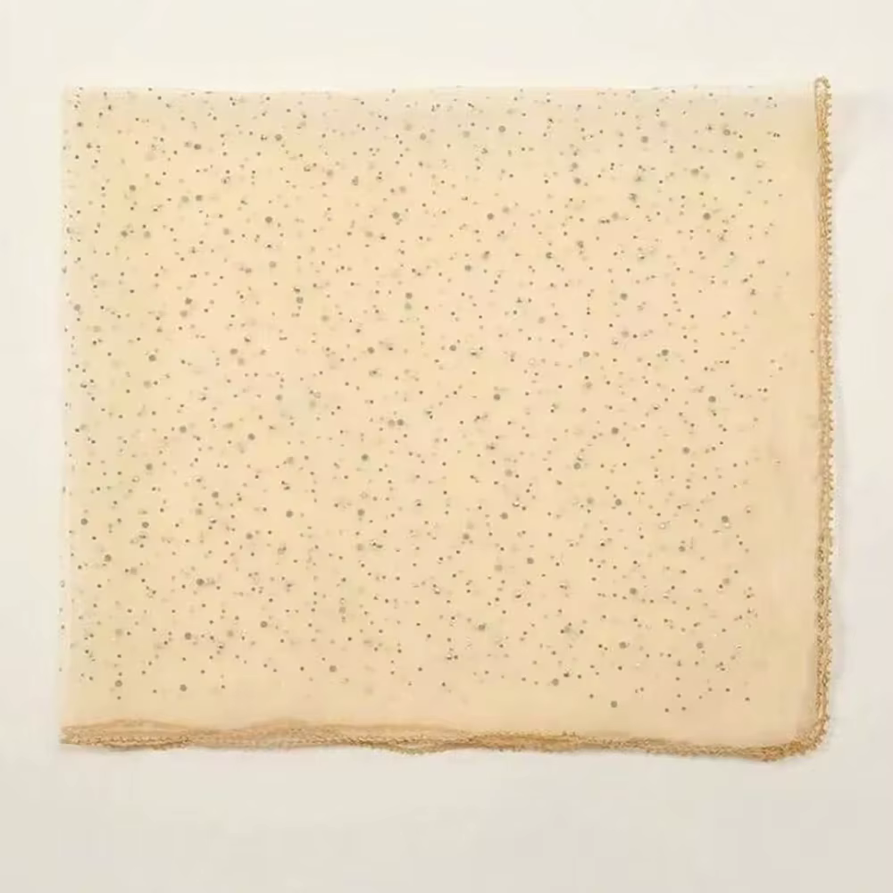 Écharpe élégante pour femmes avec décorations scintillantes