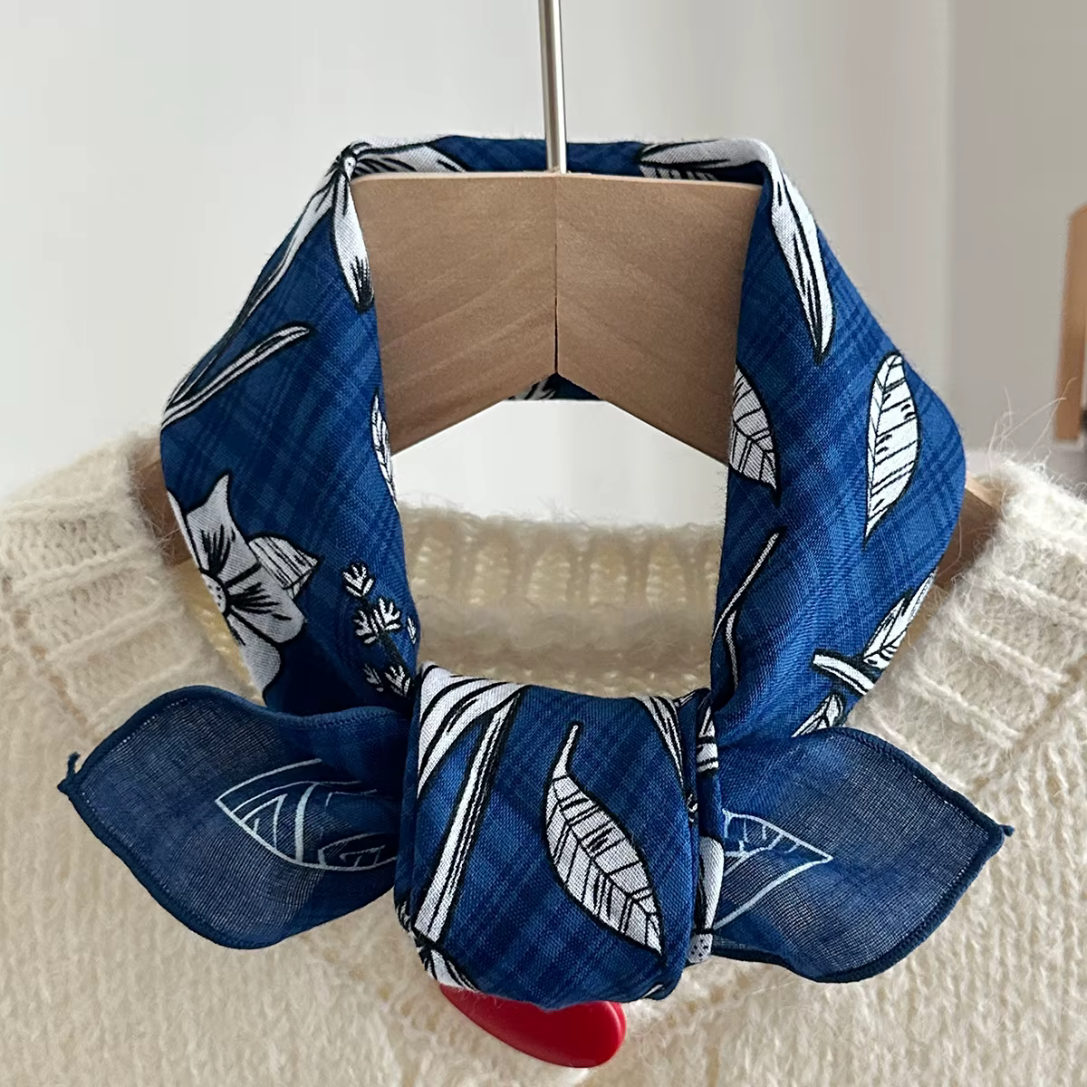 Petit foulard bohème en soie pour femmes