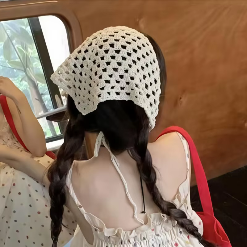 Foulard triangulaire vintage en crochet pour femme