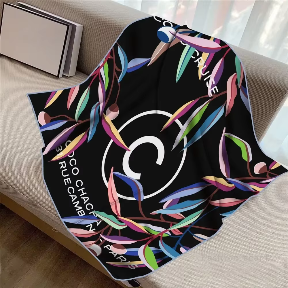 Français 90cm lettre petit C sergé soie femmes crème solaire châle grand carré écharpe foulard en gros foulards