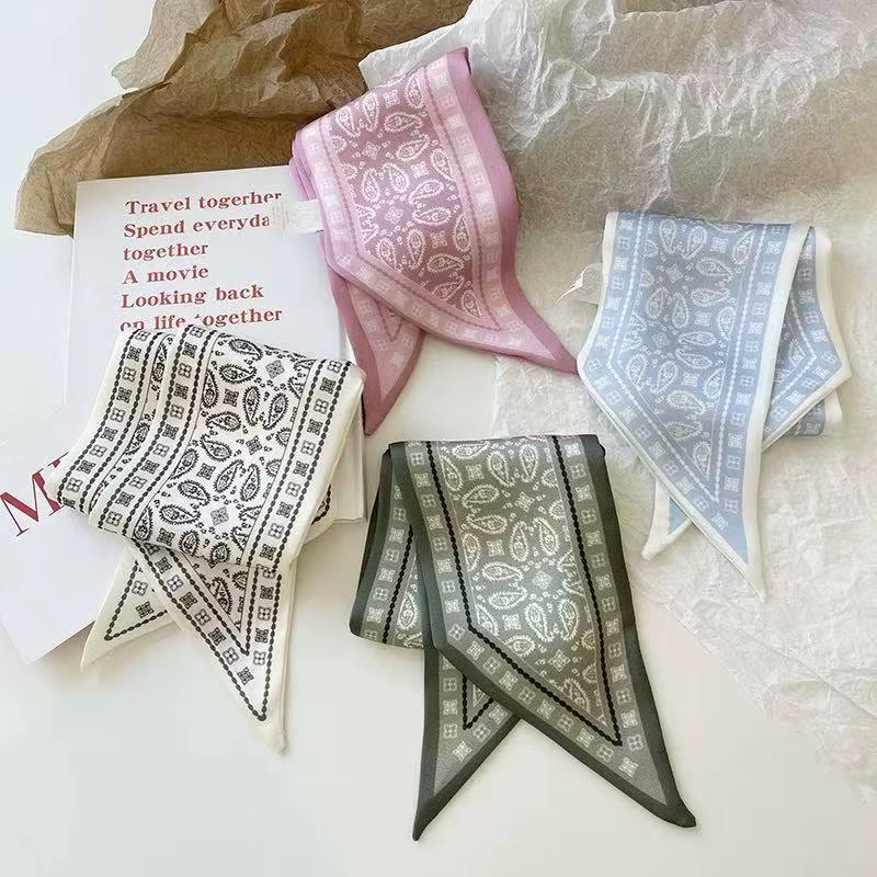 Foulard fin à motif cachemire pour femme