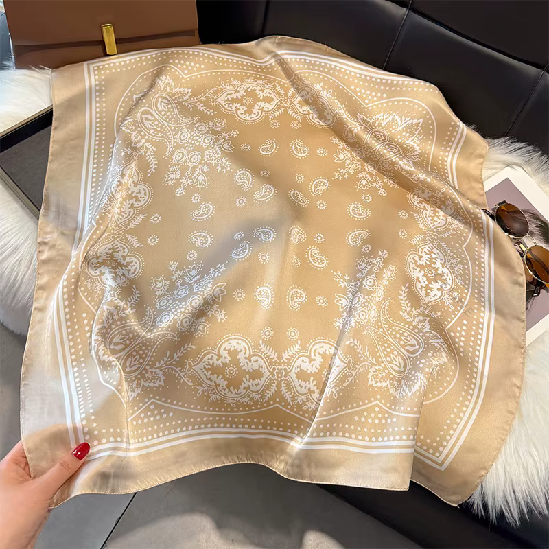Foulard carré de style européen et américain en soie simulée 70 cm