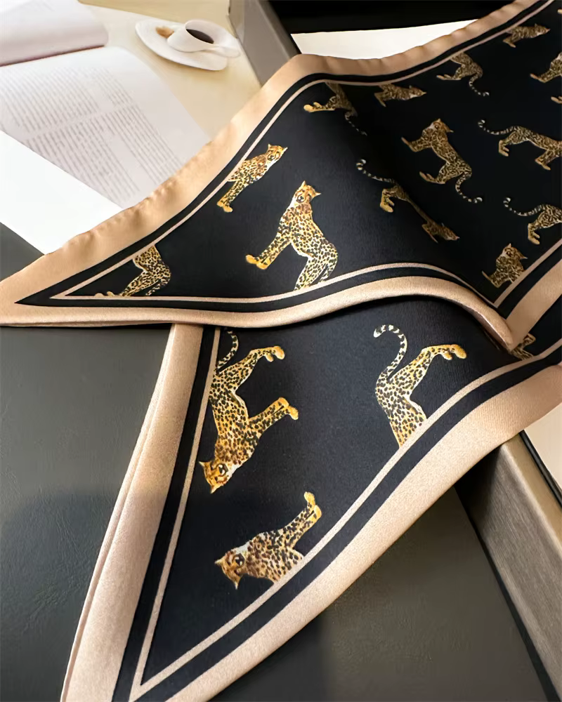 Foulard de tête de luxe foulards de cou de cheveux pour femmes sac à main écharpes pour sacs