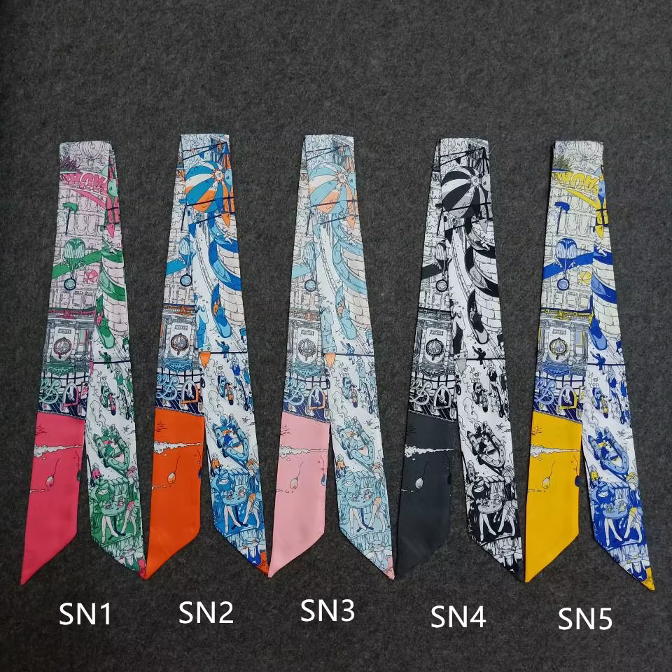Paris Street – foulard en soie imprimé